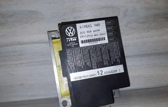 Volkswagen PASSAT B6 Airbag control unit/module 3C0909605M