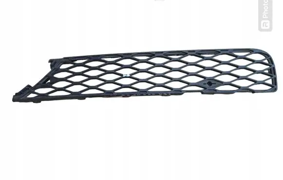 Mercedes-Benz R W251 Front bumper lower grill A2518850153