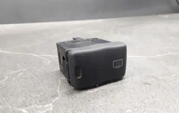 Volkswagen Polo III 6N 6N2 6NF Quarter vent window switch 