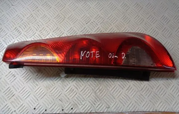 Nissan Note (E11) Rear/tail lights