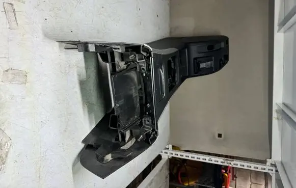 Mercedes-Benz A W169 Center console A1696800050