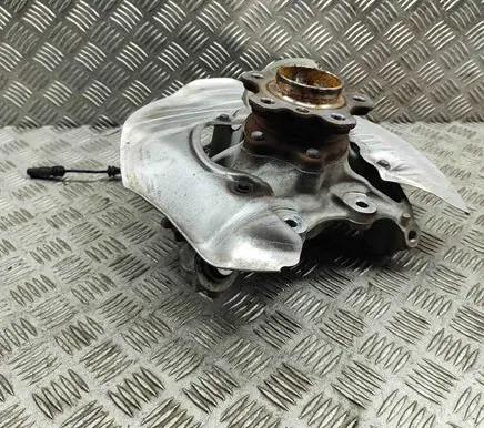 BMW 4 G22 G23 G24 G26 Rear wheel hub 6892522 6871342