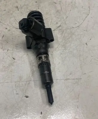 Audi A3 S3 8P Fuel injector 0414720404