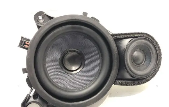 Volvo XC90 Audio system kit 30657756