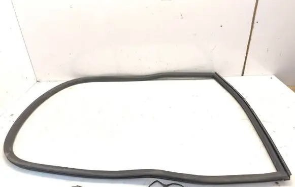 Citroen C6 Rear door rubber seal (on body) 