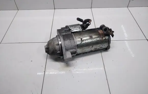 Audi A4 S4 B6 8E 8H Starter motor