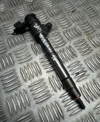 Opel Insignia A Fuel injector 55488616