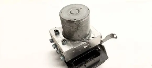 BMW X1 E84 ABS Pump 6860216