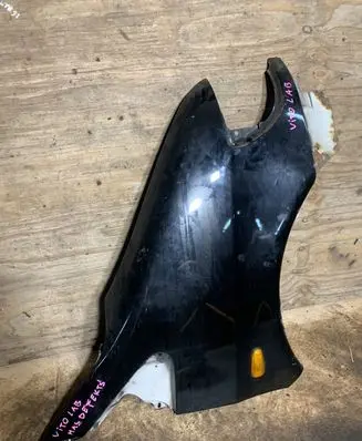 Mercedes-Benz Vito Viano W638 Fender