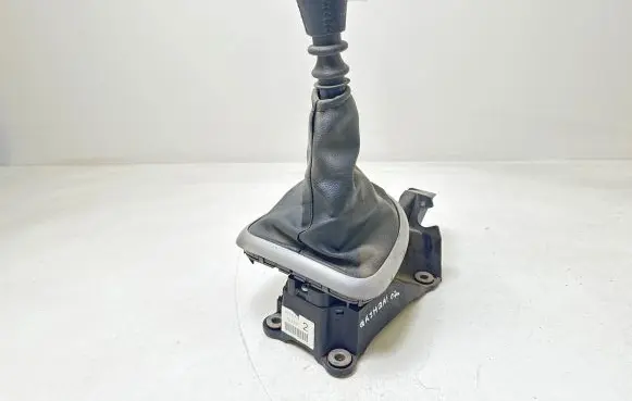 Nissan Qashqai Gear shifter/selector JD200 20104511