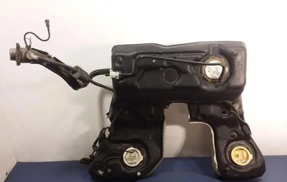 Audi A8 S8 D4 4H Fuel tank 4H0201021