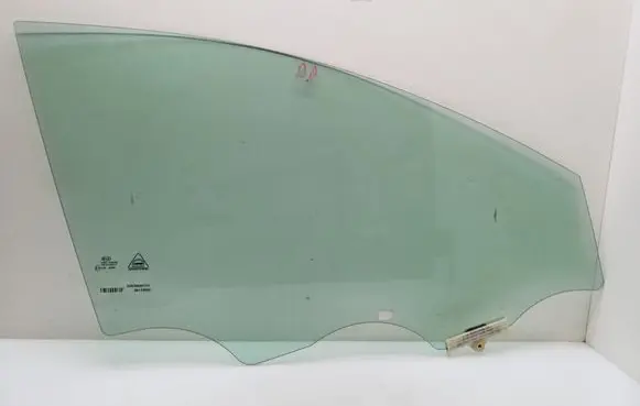 KIA Ceed Front door window glass four-door