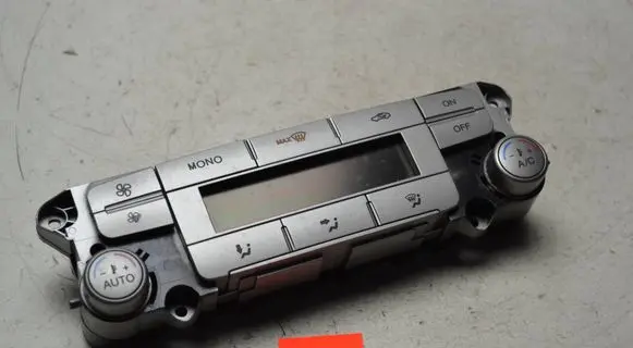 Ford Mondeo MK IV Climate control unit 7S7T18C612AH 0259A