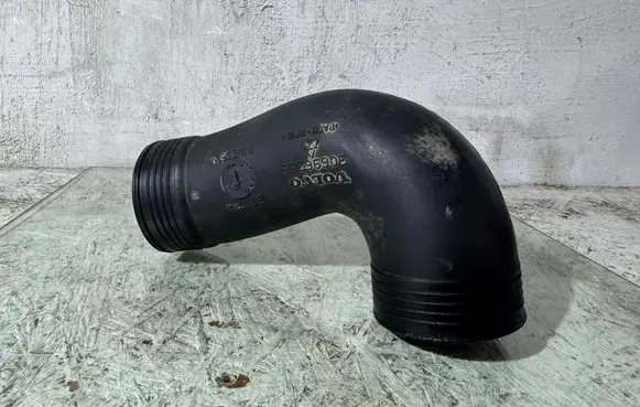 Volvo XC90 Intercooler hose/pipe 30696253