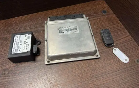 Mercedes-Benz Sprinter W901 W902 W903 W904 Engine control unit/module A6111535979 6111535979
