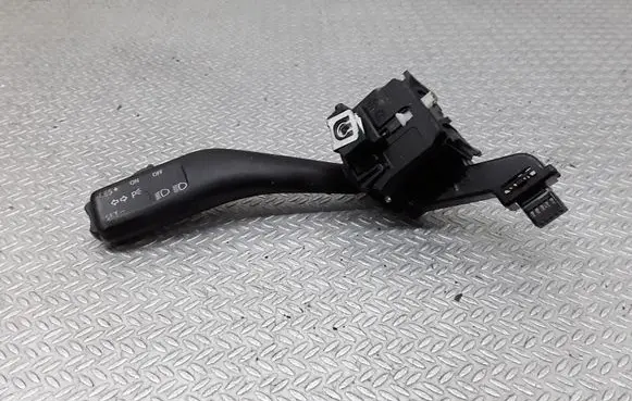 Volkswagen Touran I Indicator stalk 1K0953513A