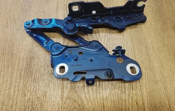 BMW X3 G01 Engine bonnet/hood hinges 7397499