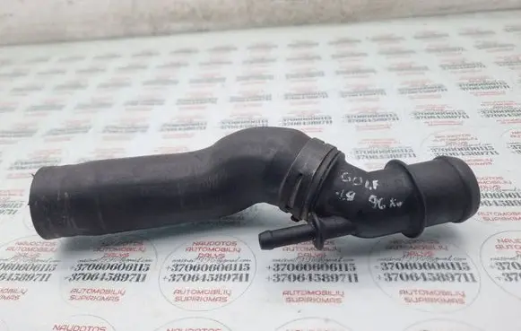 Volkswagen Golf IV Engine coolant pipe/hose 