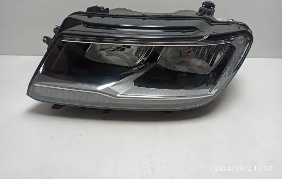 Volkswagen Tiguan Headlight/headlamp 5NC941005B