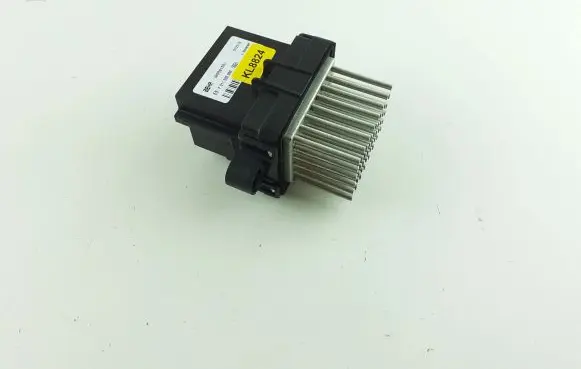Chrysler Voyager Heater blower fan relay W0591001 KL8824