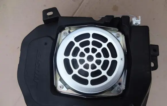 Mazda CX-30 Subwoofer speaker BDJD6696Y