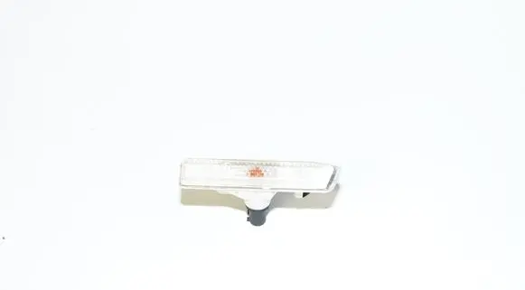 BMW 3 E36 Front fender indicator light 8382104