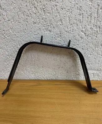 Fuel tank mounting bracket