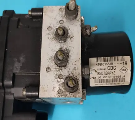 Renault Megane III ABS Pump 476601563R 95CT2AAY2