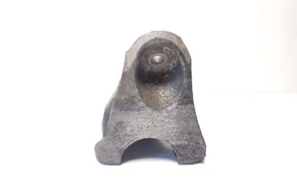 Engine mounting bracket