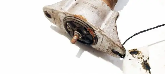 Mazda 5 Coil spring mount 