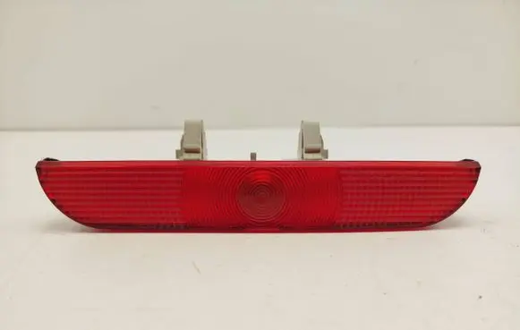Mazda 3 I Third/center stoplight P3591