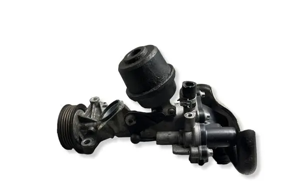 Mercedes-Benz CLA C117 X117 W117 Water pump A2702000801