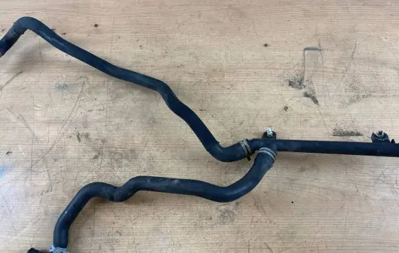 BMW 5 GT F07 Engine coolant pipe/hose 9231897