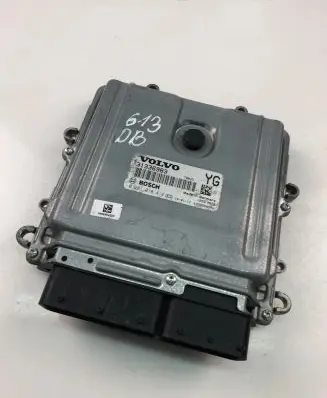 Volvo V70 Engine control unit/module ECU 31336983 0281018414