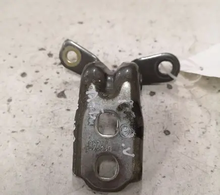 Opel Astra K Front door upper hinge