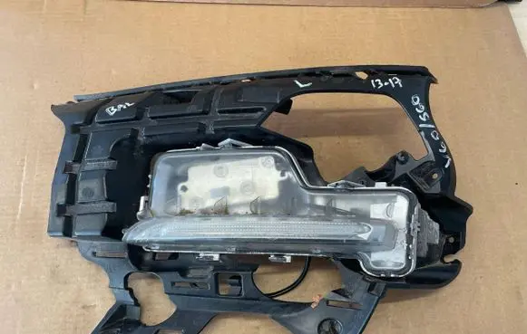 Volvo V60 Front bumper mounting bracket 31323841 31420238 89209731