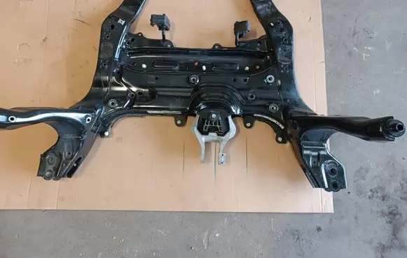 BMW 2 Active Tourer U06 Front bodywork piece 8836336