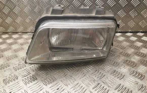 Audi A4 S4 B5 8D Headlight/headlamp 8D0941003A
