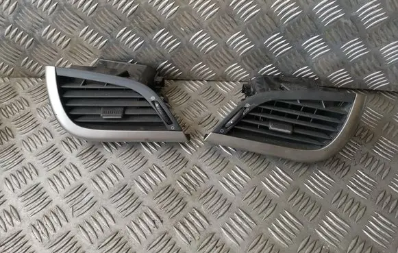 Peugeot 207 Dashboard side air vent grill/cover trim 9650088577 9650088477