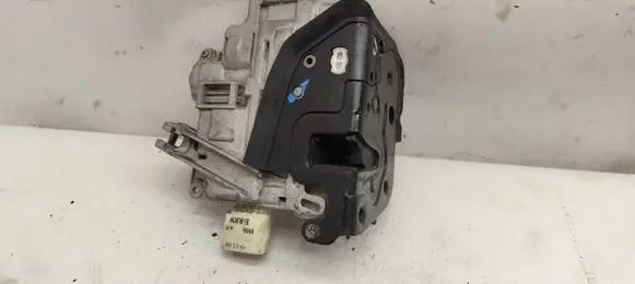 Audi A6 S6 C6 4F Front door lock 4F1837016