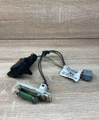Volvo V70 Air flap motor/actuator XS4H19E616AC 98AG18B604AF