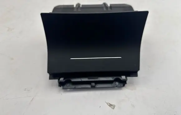 Skoda Octavia Mk2 (1Z) Car ashtray 1Z1863077A