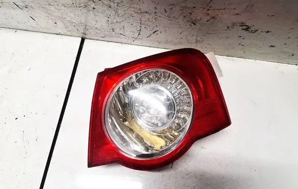 Volkswagen PASSAT B6 Rear/tail lights 