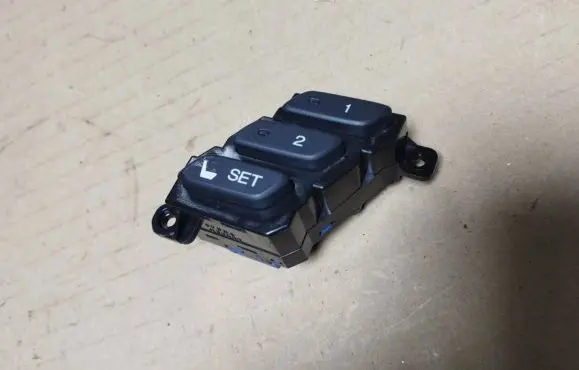 Acura RDX II Seat memory switch M38008