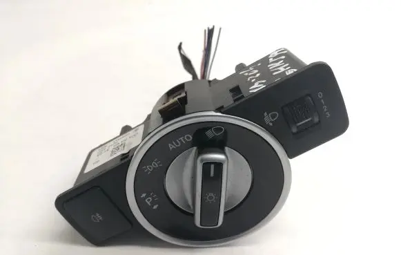Mercedes-Benz C W204 Light switch A2049053103