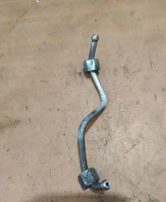 KIA Carnival Fuel injector supply line/pipe 