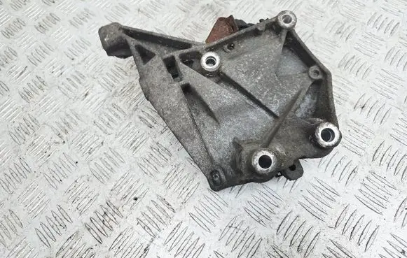 Alfa Romeo Giulietta A/C compressor mount bracket 55225455