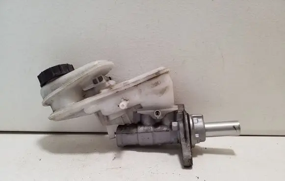 Ford Ranger Master brake cylinder AB312004