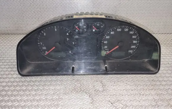 Speedometer (instrument cluster)