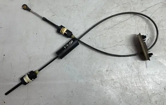 Opel Insignia A Gear shift cable linkage 13219325